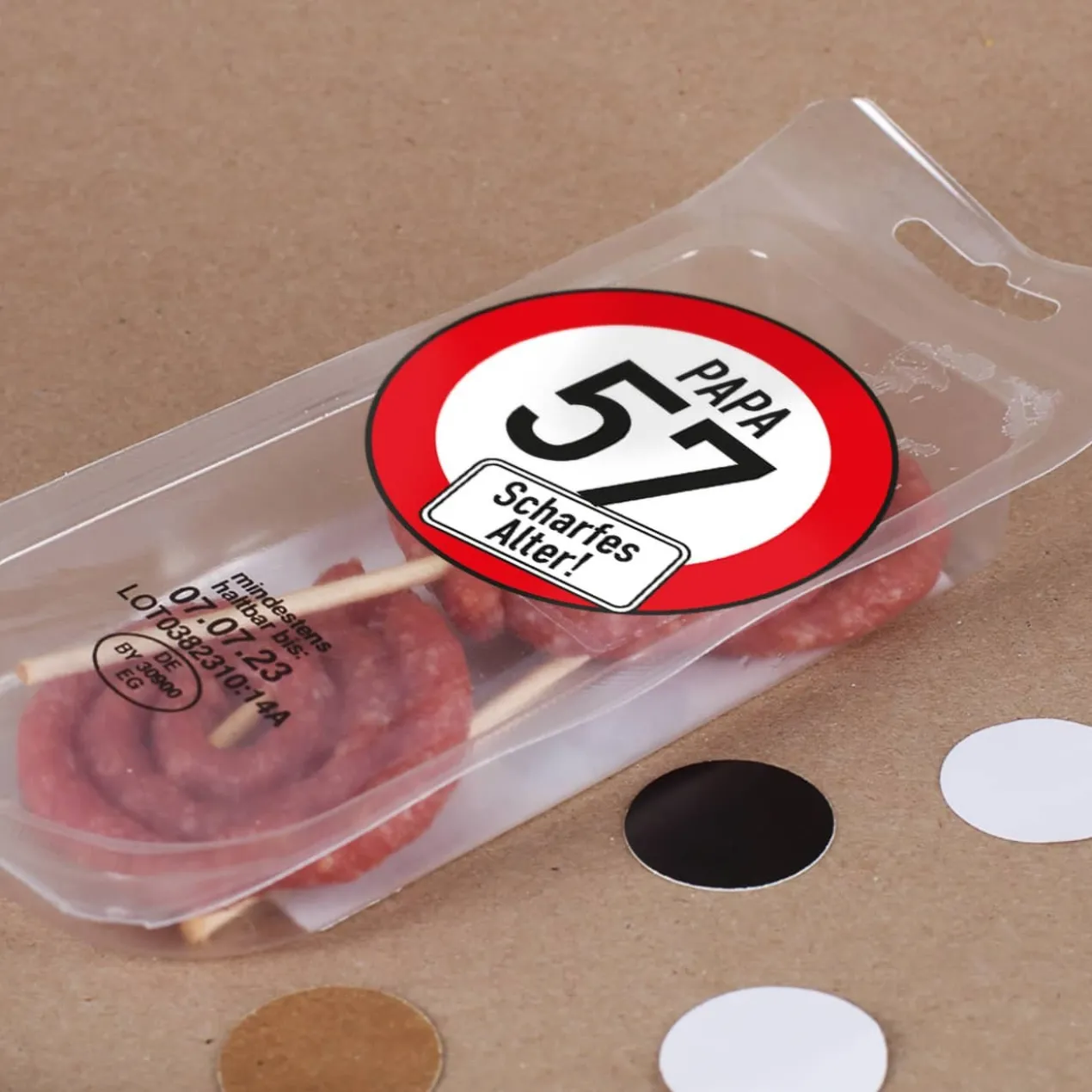 Scharfes Alter - Salami-Snack zum Geburtstag mit Name und Alter bedruckt