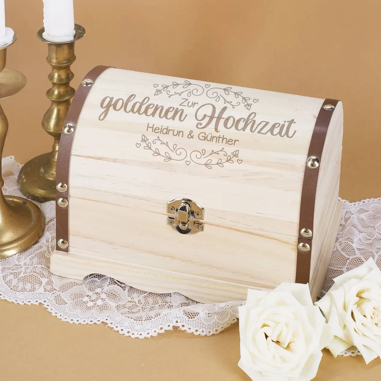 Schatztruhe als Geldgeschenk zur goldenen Hochzeit