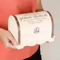 Schatztruhe als Geldgeschenk zur goldenen Hochzeit