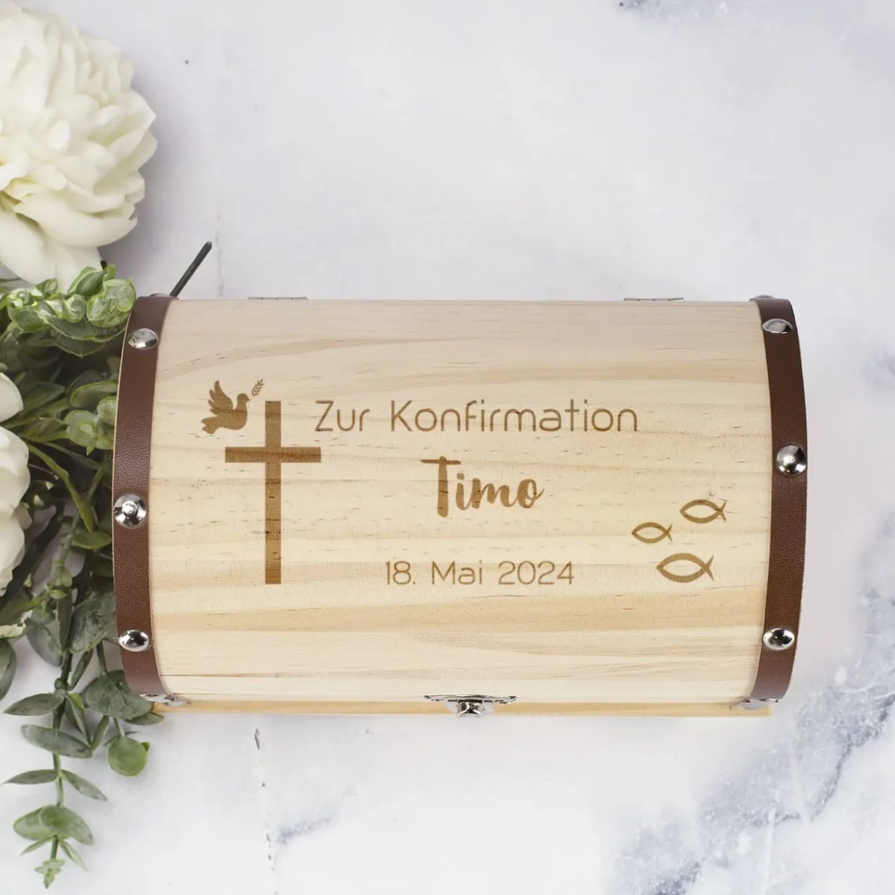 Schatztruhe zur Konfirmation mit Name & Datum graviert, 3 Größen auswählbar