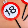 Schild mit Stab zum 18. Geburtstag