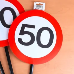 Schild mit Stab zum 50. Geburtstag