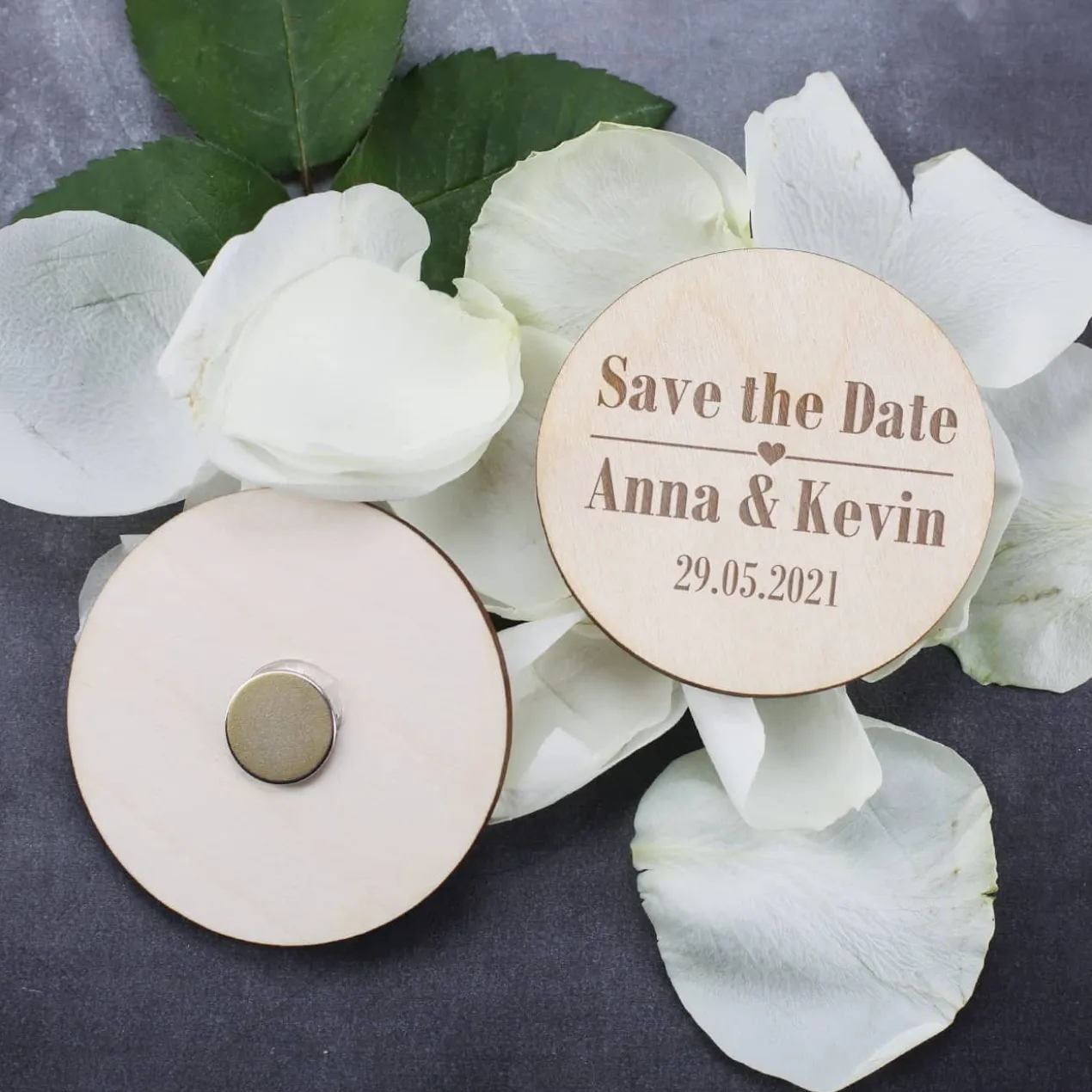 5 schlichte Save the Date Magneten zur Hochzeit