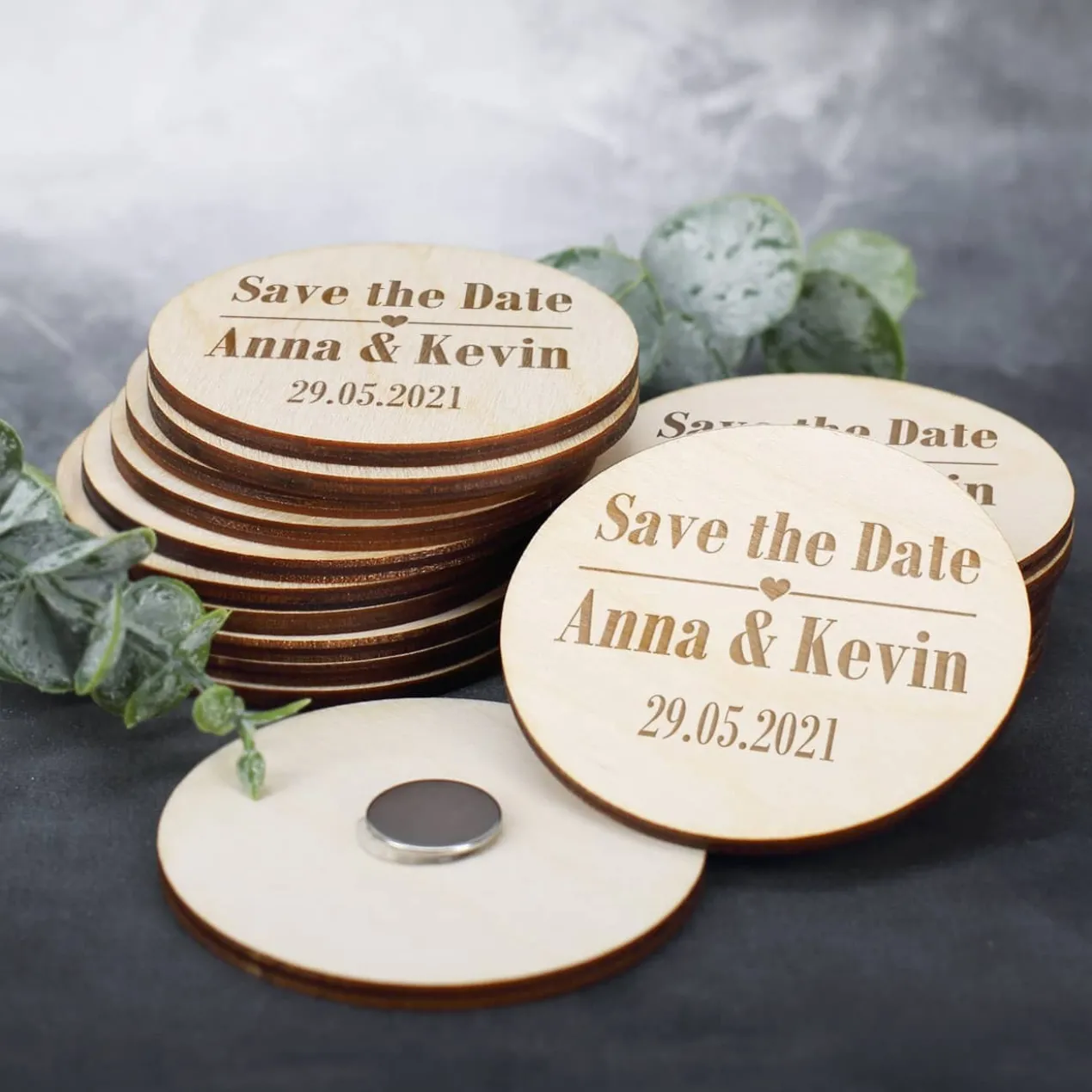 5 schlichte Save the Date Magneten zur Hochzeit