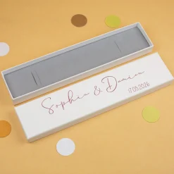 Schmuckverpackung personalisiert mit Namen & Datum für Armbänder zur Hochzeit oder Valentinstag