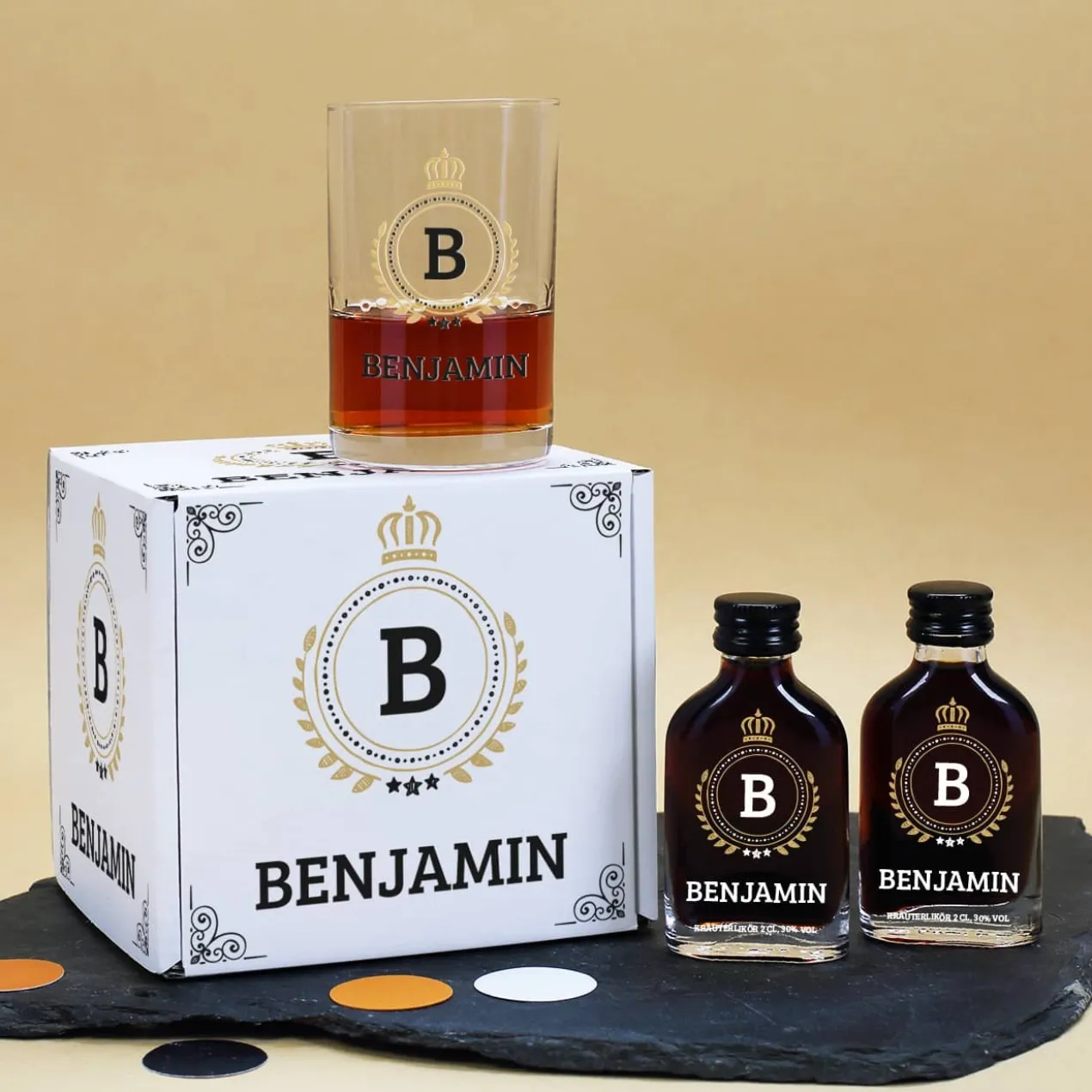 Schnaps-Geschenk für Männer mit 2 Kräuterlikören, Schnapsglas und persönlicher Box