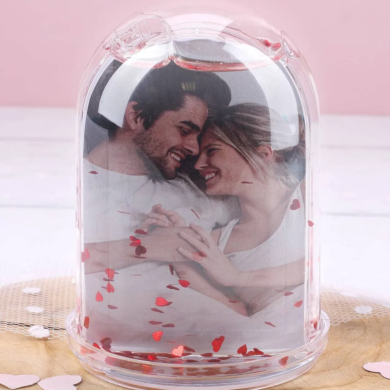 Schneekugel zum Valentinstag mit Ihren zwei Lieblingsfotos