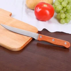 Schneidebrett für Jäger mit Messer und Gravur des Namen