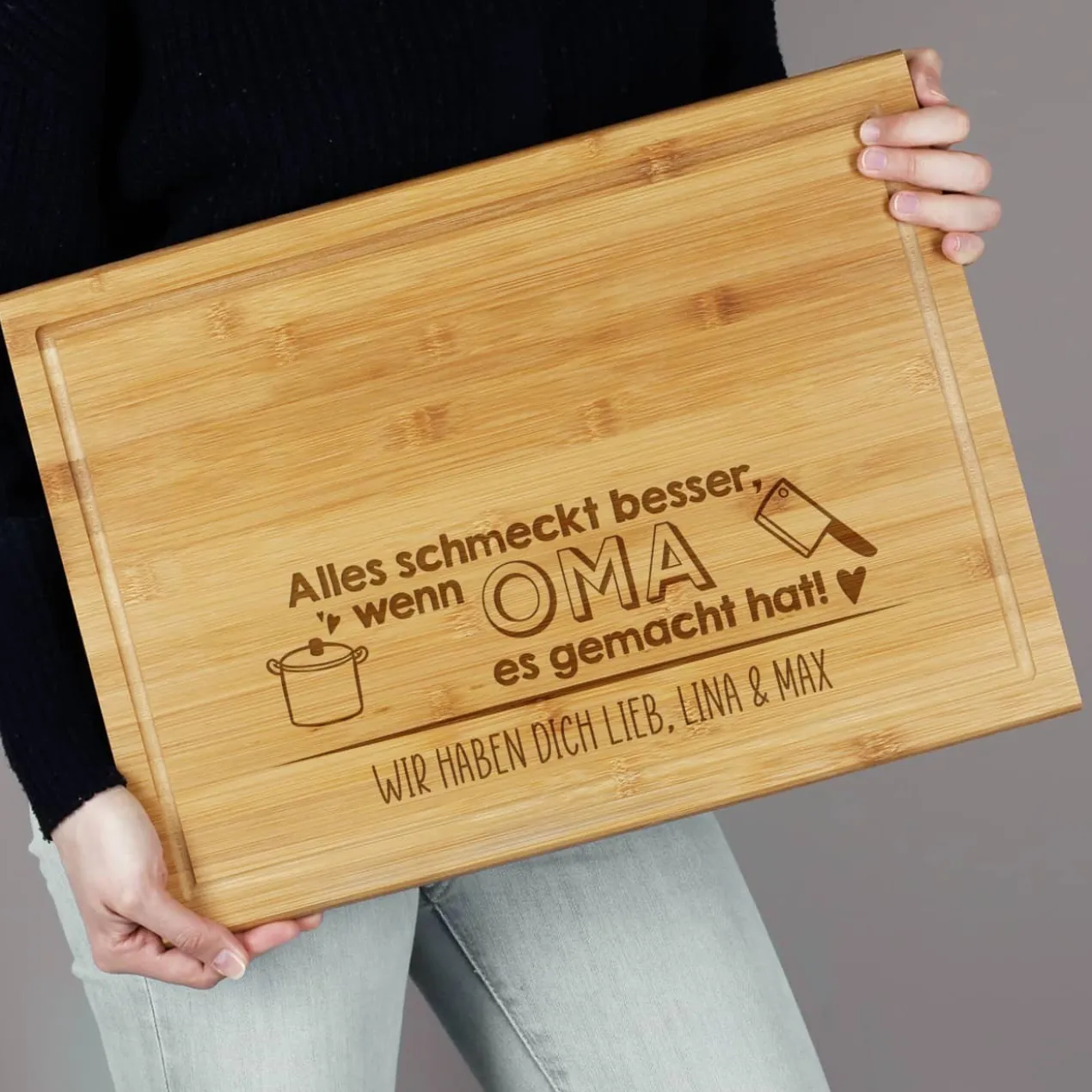 Schneidebrett in 3 Größen - Alles schmeckt besser - mit Namensgravur und Wunschtext