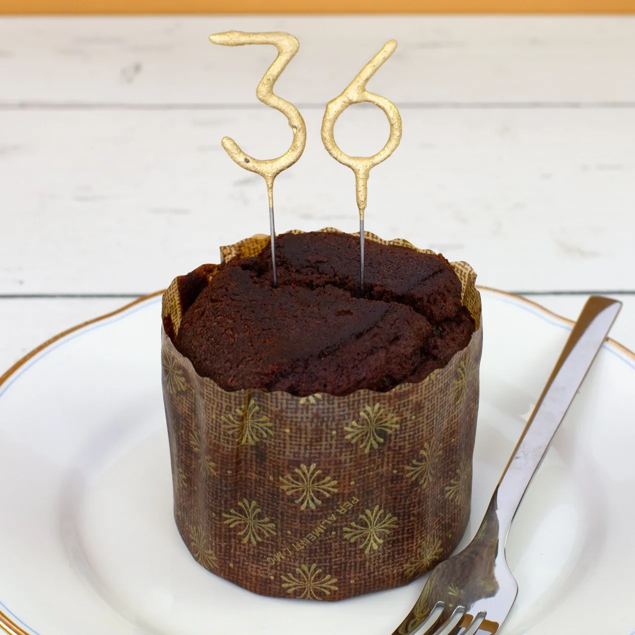Schokoladen Brownie in der Dose als personalisiertes Dankeschön Geschenk | Kuchen in Bäckerqualität