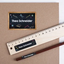 100 Schulaufkleber in Tafeloptik mit dem Namen des Kindes