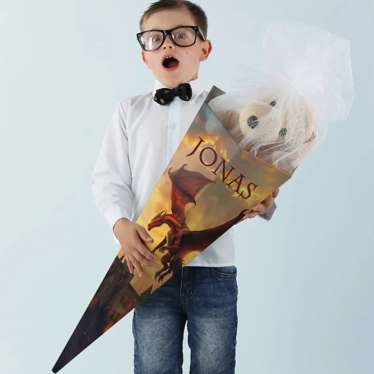 Schultüte mit Drachenmotiv und Wunschname