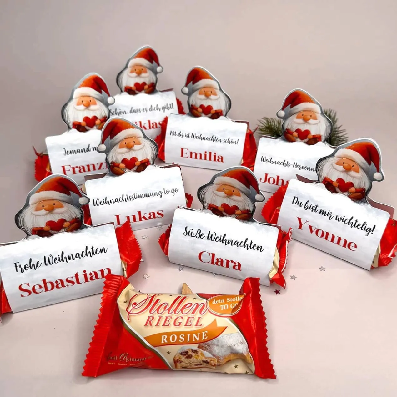 Süßer Weihnachtsgruß - Ministollen mit niedlicher Wichtel-Banderole und Ihrem Text