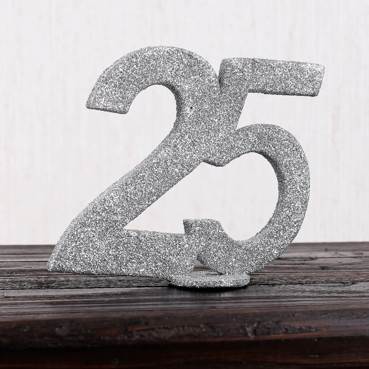 Silberne Dekozahl 25 für Tischdekoration Silberhochzeit