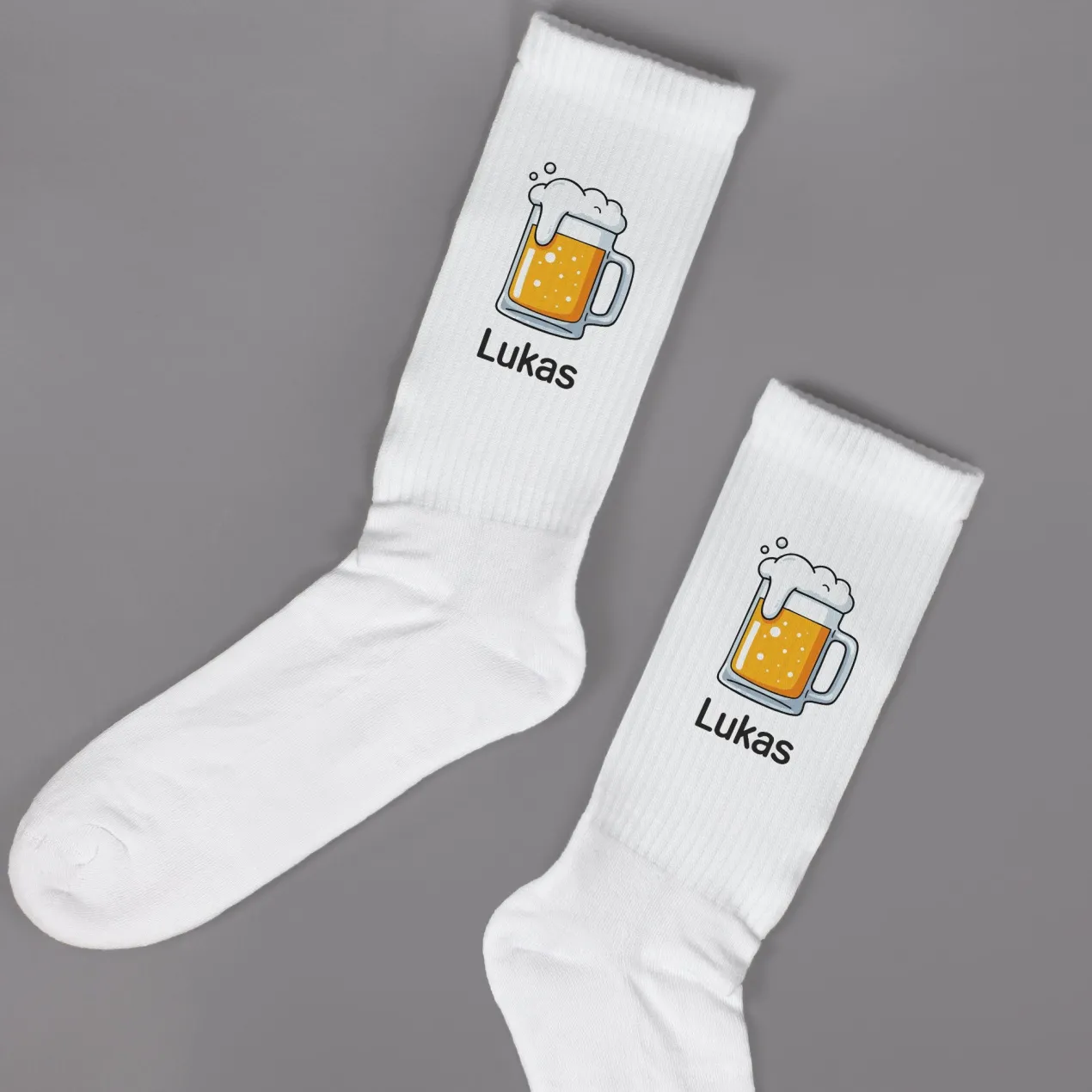 Socken mit Bierkrug & Name personalisiert | Lustige Biersocken für Männer & Bierliebhaber