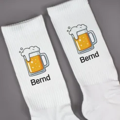 Socken mit Bierkrug & Name personalisiert | Lustige Biersocken für Männer & Bierliebhaber