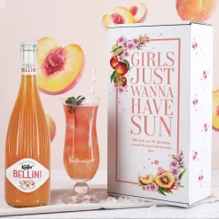 Sommerliches Pfirsichlikör-Set für Frauen mit Cocktailglas und Name