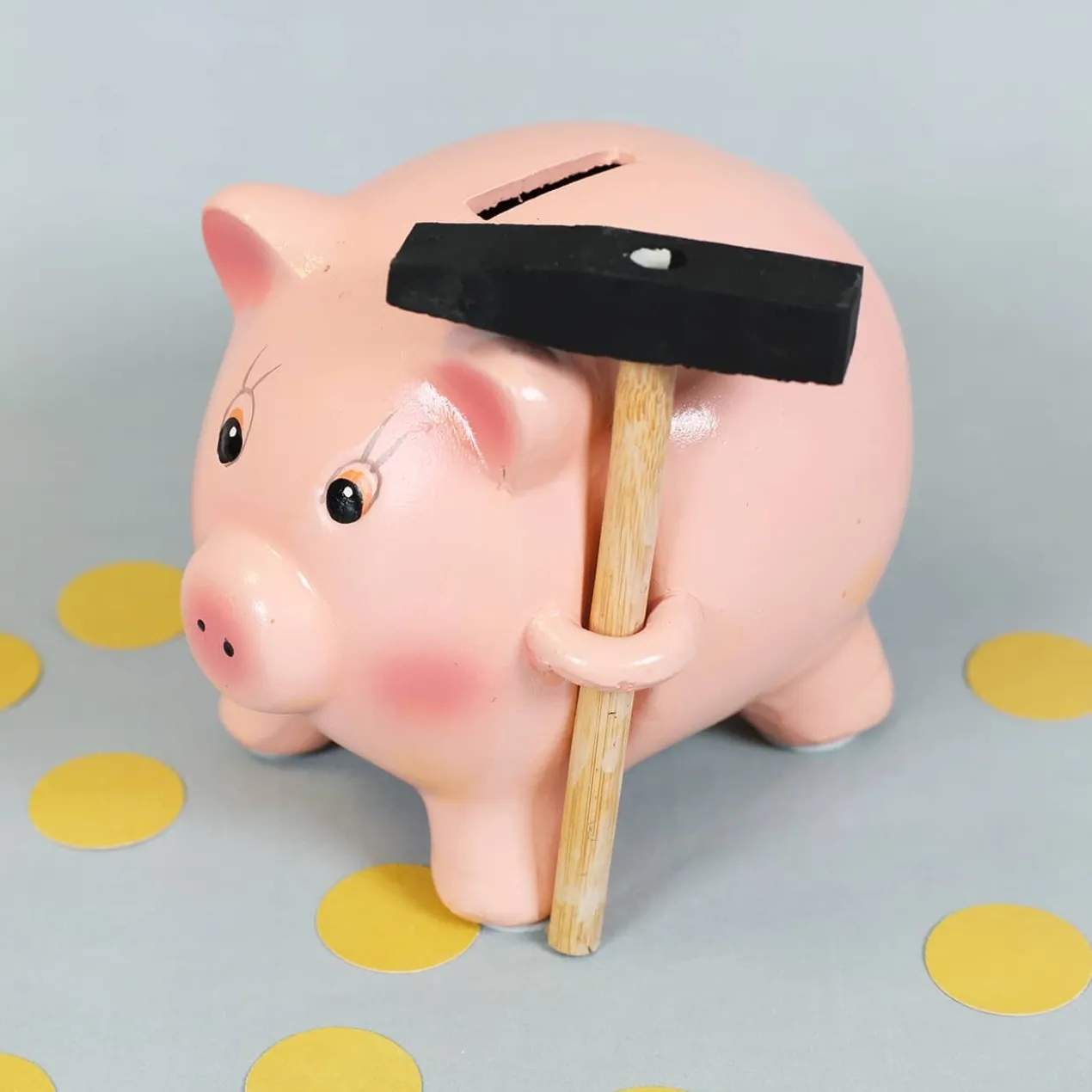 Spardose - Schwein mit Hammer