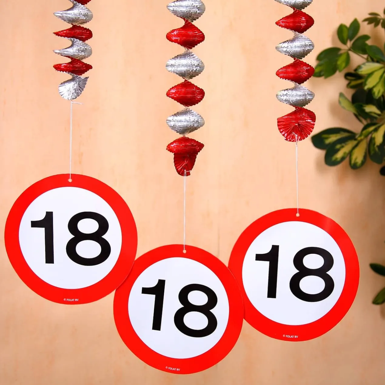 Spiralgirlande Verkehrsschild 18