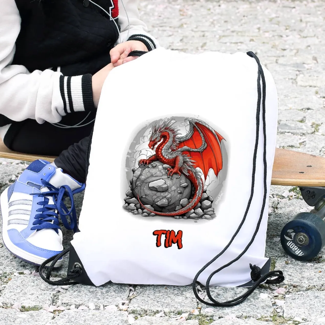 Sportbeutel mit rotem Drache und Name