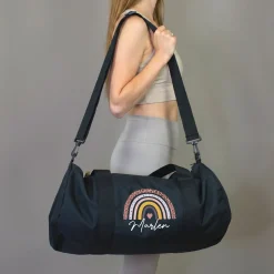 Sporttasche mit Regenbogen Motiv & Name personalisiert | Reisetasche als Geschenk für Mädchen & Frauen