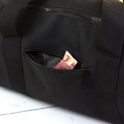 Sporttasche mit Regenbogen Motiv & Name personalisiert | Reisetasche als Geschenk für Mädchen & Frauen