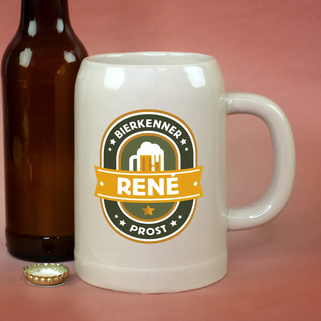 Steingut Bierkrug 'Bierkenner' personalisiert mit Name | Keramik Bierglas 0,5 oder 1 Liter