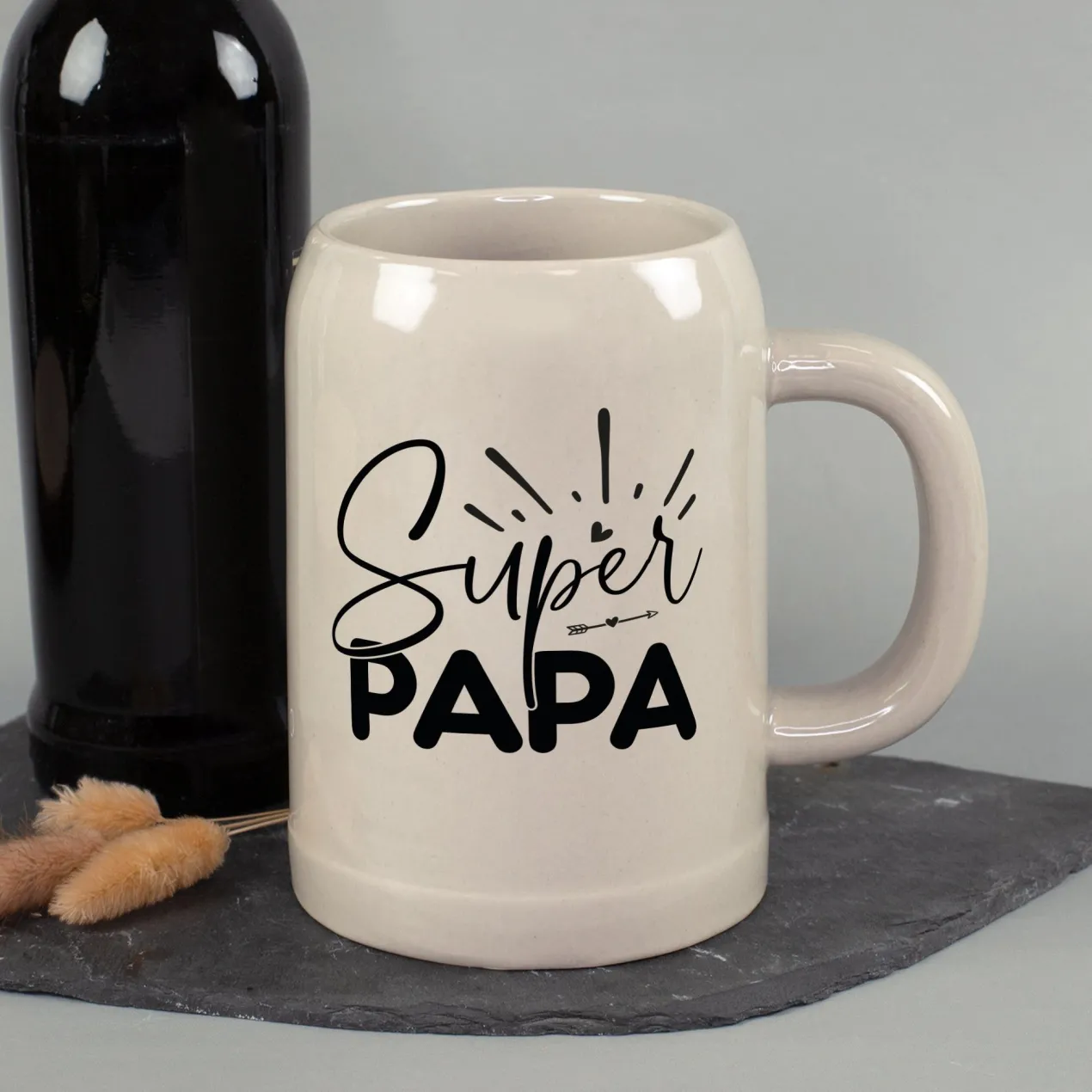 Steingut Bierkrug 'Super Papa' als Geschenk für Väter | Keramik Bierglas 0,5 oder 1 Liter