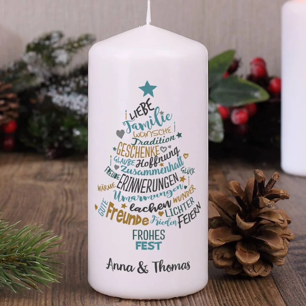 Stimmungsvolle Weihnachts-Kerze mit Wunschtext