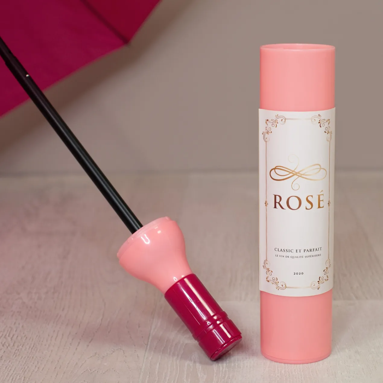 Taschen Regenschirm als Weinflasche Rosé