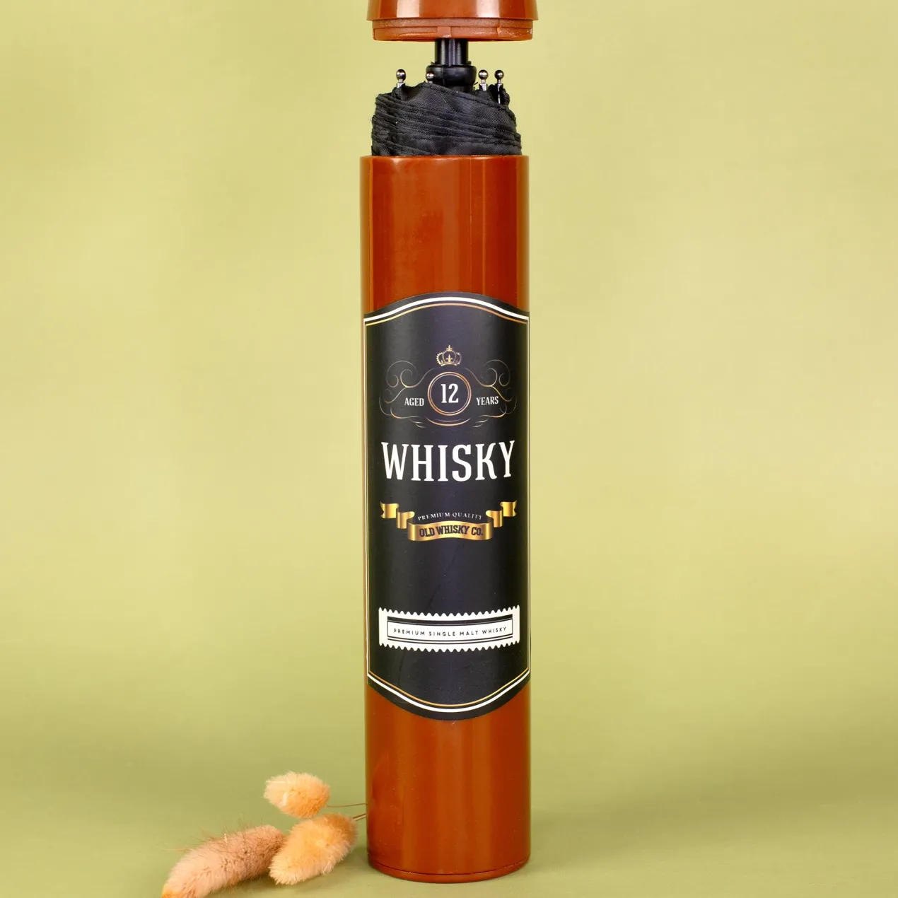 Taschen Regenschirm als Whiskyflasche