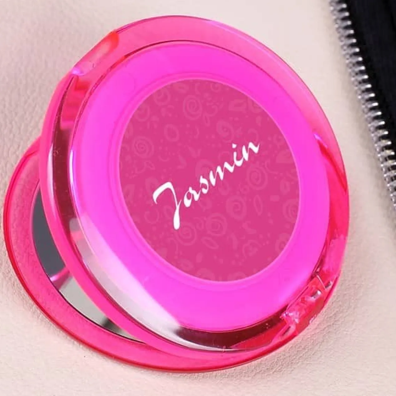 Taschenspiegel in Pink mit Namensaufdruck