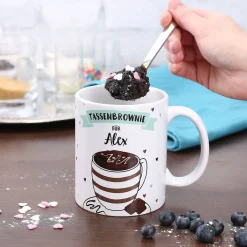 Tasse bedruckt mit Name und Rezept für Tassenbrownie