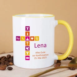 Tasse für Mädchen zu religiösem Anlass mit buntem Kreuz, Name und Wunschtext