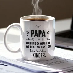 Tasse für Papa mit Spruch wenigstens hast du keine hässlichen Kinder