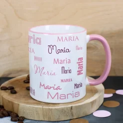 Tasse mit Ihrem Namen in verschiedenen Schriftarten und Farben
