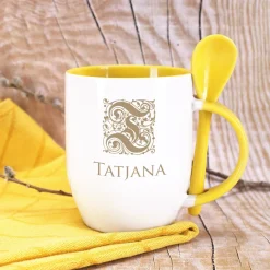 Tasse mit Monogramm