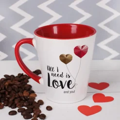 Tasse mit Wunschtext und Herzen | All I need is Love
