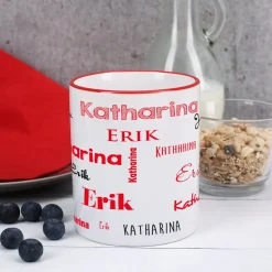 Tasse mit zwei Namen in verschiedenen Schriftarten
