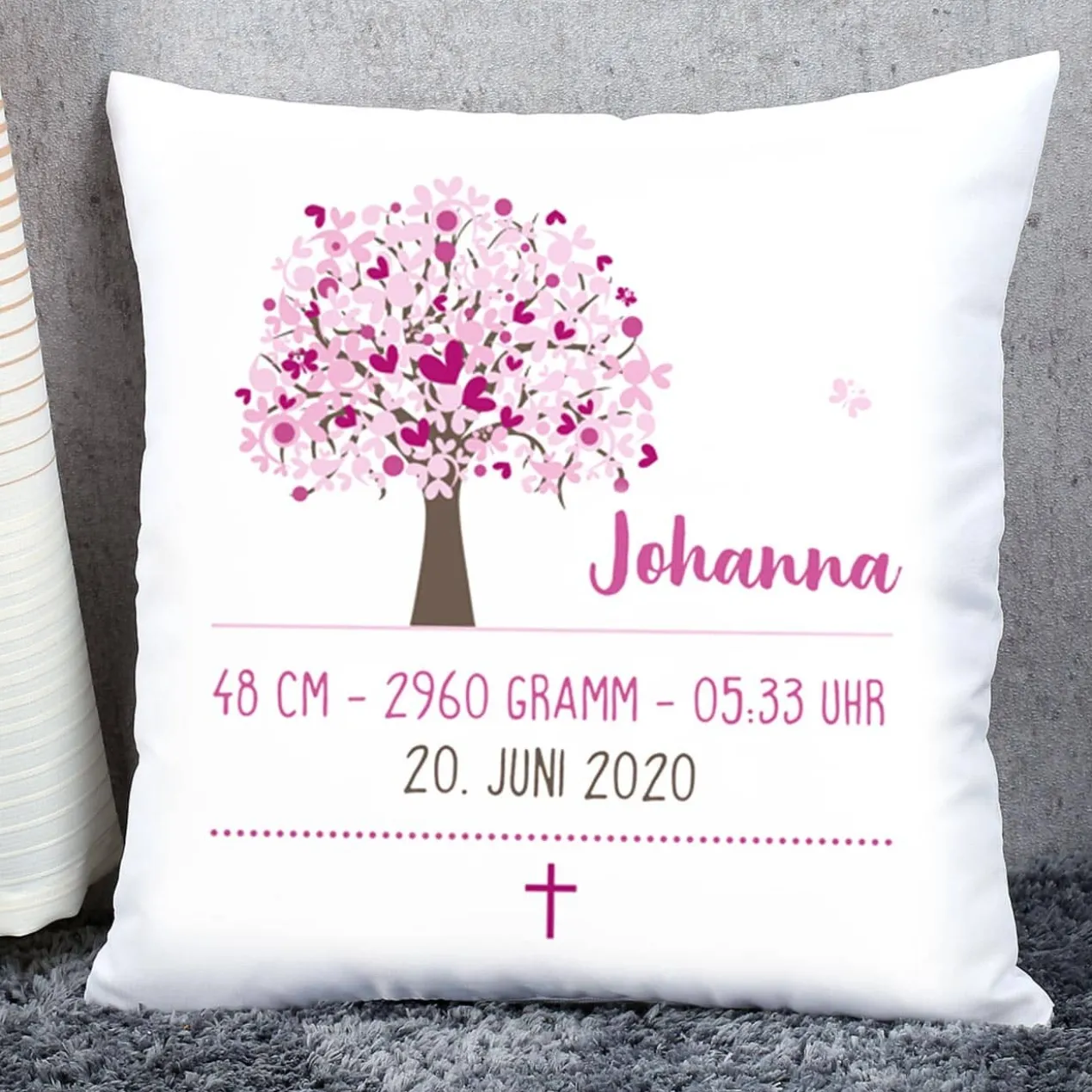 Taufkissen mit Lebensbaum in rosa, Name, Datum und Wunschtext