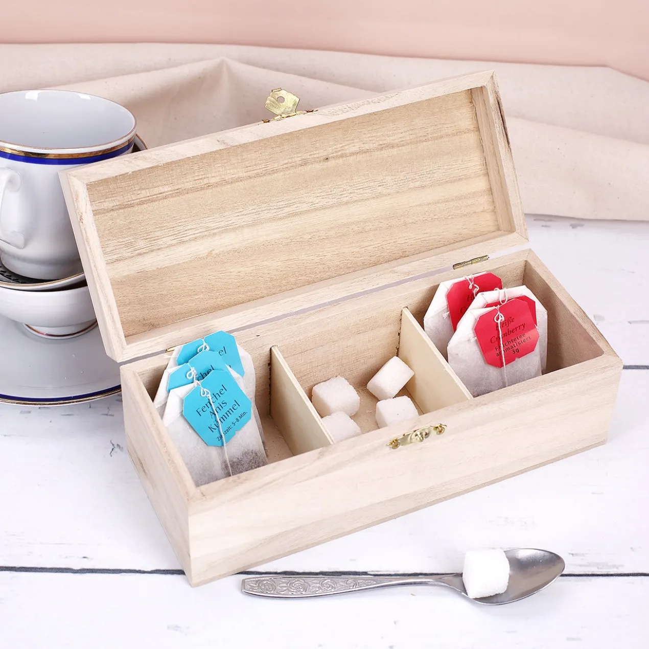 Teebox aus Holz mit 3 Fächern und personalisierter Gravur | Nimm dir Zeit für dich