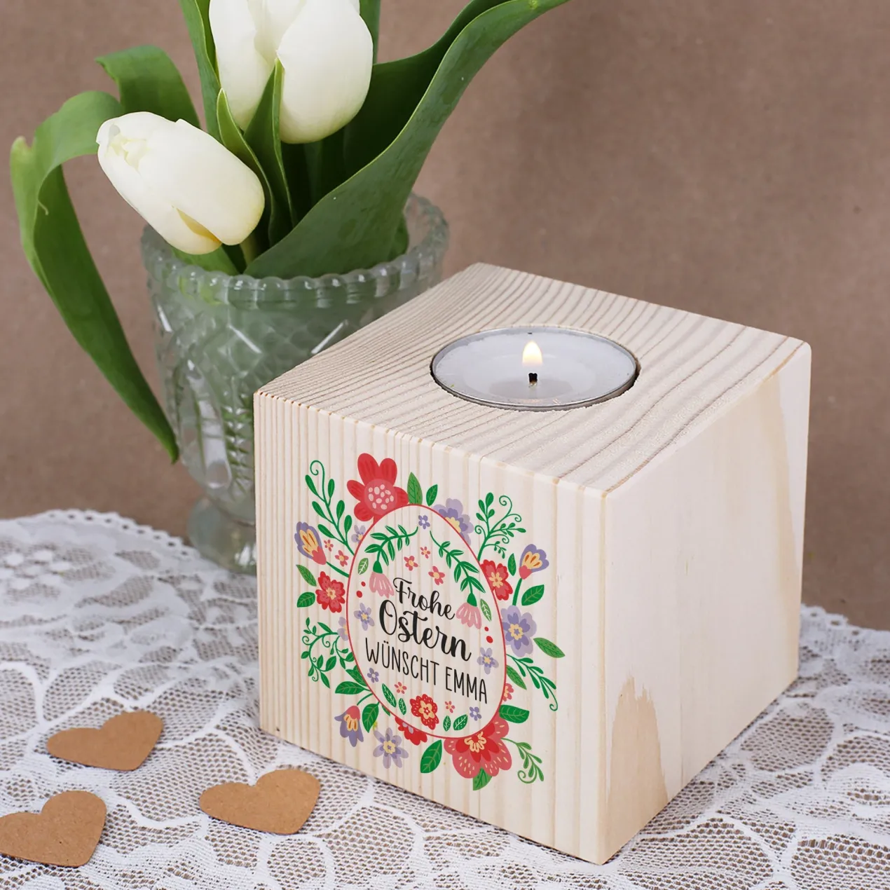Teelichthalter aus Holz zu Ostern mit Wunschtext & buntem Blumen Motiv