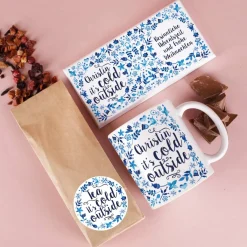 Tee Set - it’s cold outside - mit Schokolade, Tasse und Geschenkkarton