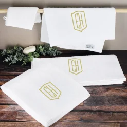 4-teiliges Handtuchset in Weiß mit Initialen bestickt in Silber oder Gold