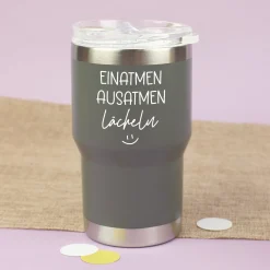 Thermobecher mit Spruch - Einatmen Ausatmen Lächeln | Coffee to Go & Reise Becher als Geschenk