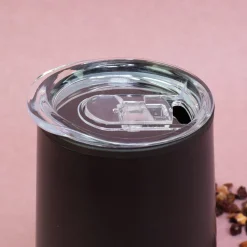 Thermobecher personalisiert mit Name und Blumenmotiv in schwarz oder weiß | Geschenk für Frauen
