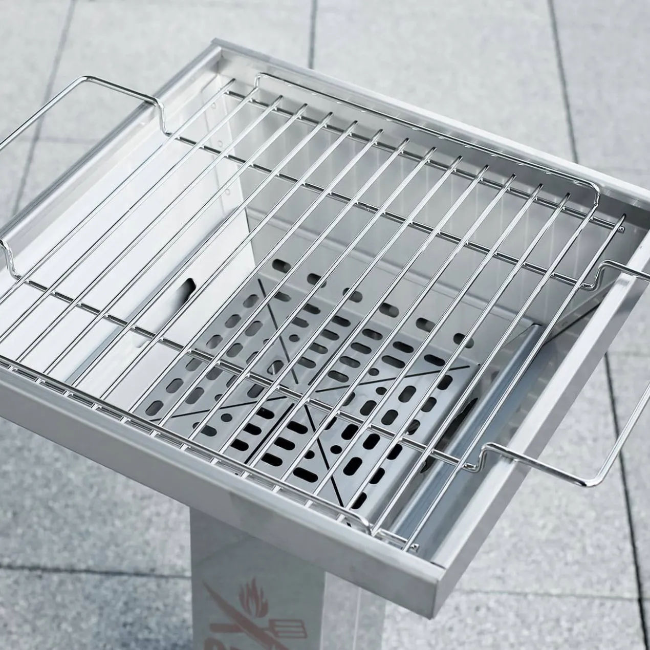 Thüros T2 Edelstahl Kaminzuggrill für Grillmeister mit persönlicher Gravur