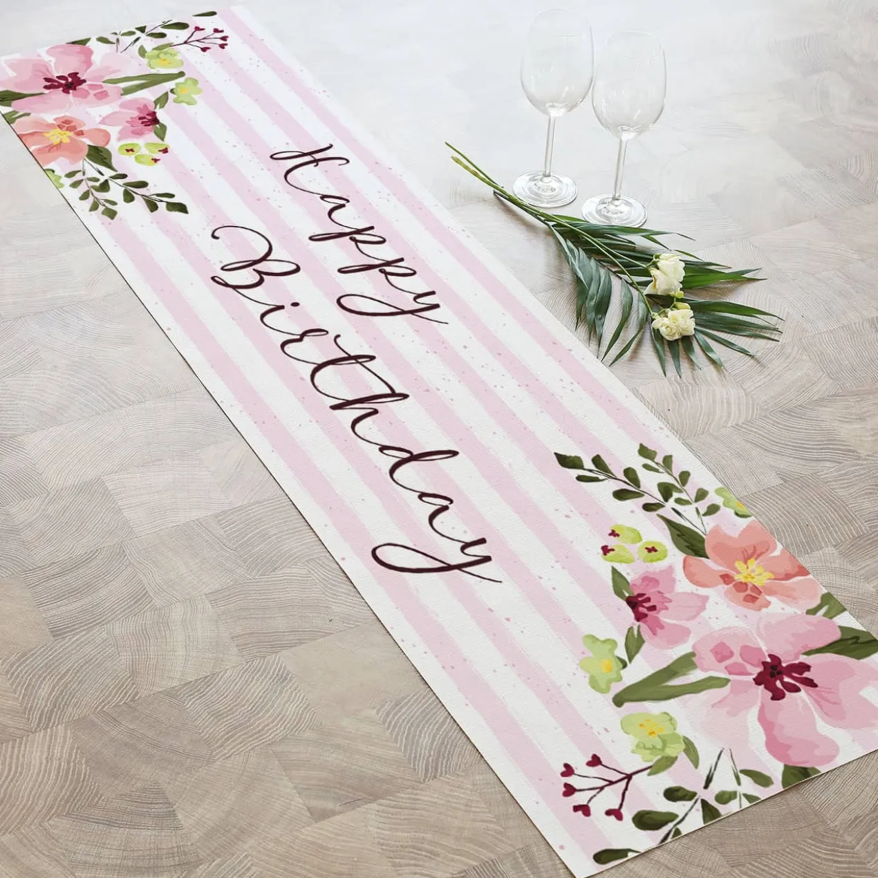 Tischläufer Happy Birthday mit Blumen
