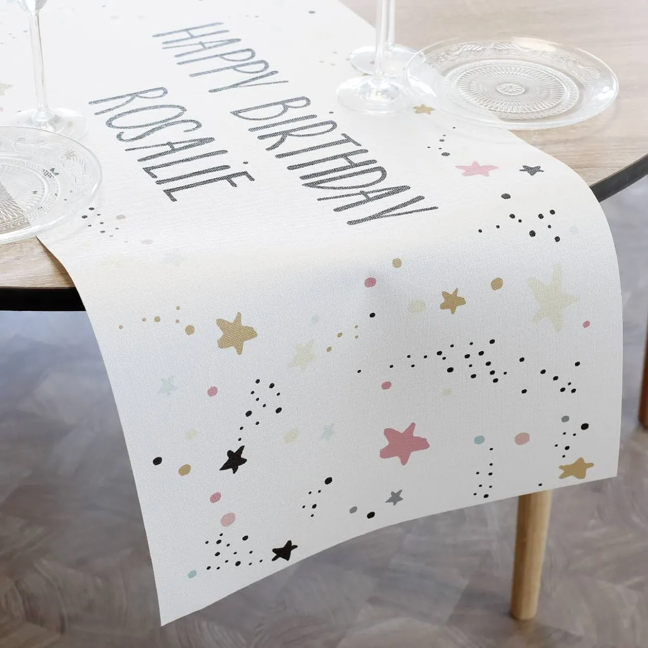 Tischläufer zum Geburtstag mit Sternen und Name bedruckt