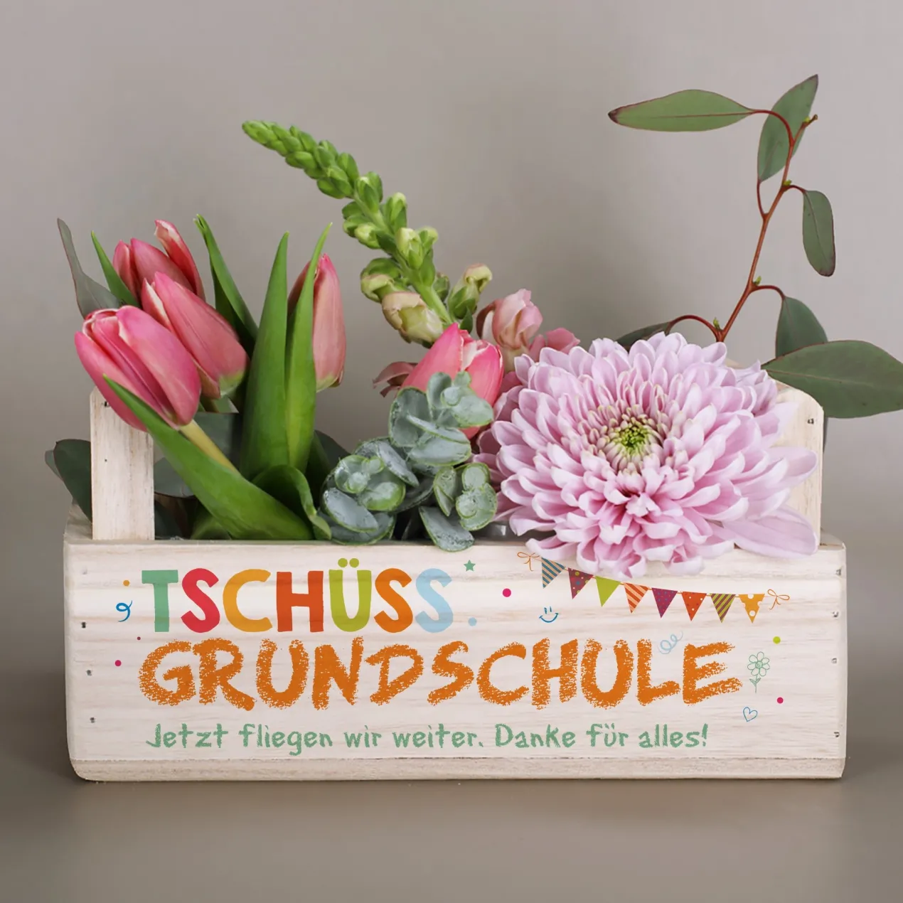 Tschüss Grundschule - Präsentkorb Pflanzkiste als Abschiedsgeschenk für Lehrer